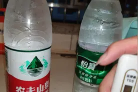 水质TDS值评测PK，怡宝vs农夫山泉!哪个水质更好？