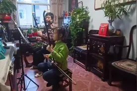 《你呼我应》视频封面