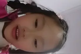 今天来吃点养乐多，非常好吃，乳酸菌一样的，好好的一个小玩具下视频封面