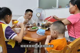 每天上班，下班煮饭带娃，干不完的活，还被老公吐槽说：太懒了视频封面