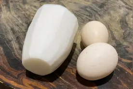 白萝卜搭配鸡蛋，作用可真大，大肚腩越来越小，没想到瘦这么快视频封面