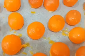 做烘焙常用到咸鸭蛋黄 这才是正确处理咸鸭蛋黄的方法视频封面