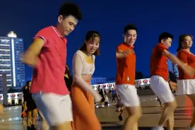 劲头十足🤗🤗视频封面