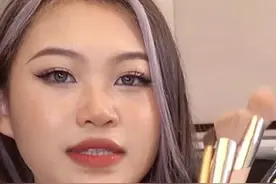 新手化妆刷指南 找准适合自己的这六支刷子视频封面