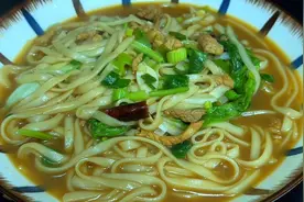 河南乡村美食肉丝炝锅面的正确做法，汤鲜味美，学会了在家也能做视频封面