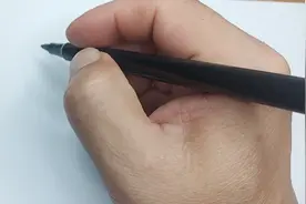 德国评价中美印三国阅兵，对中国说4个字。视频封面