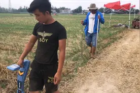 农田水井 线路维修 地埋线测断点 你们身边有没有线路维修的