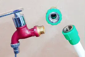 墙里的水龙头螺纹坏了，砸墙维修早就过时了，现在换个内丝就好了视频封面