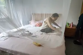 50后女儿天天批评85岁老妈无组织无纪律，嘿嘿讲不赢啊，怎么办😄视频封面