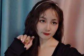 女大学生一周穿搭分享，性感小野猫呼声最高，最后一套却才适合我视频封面