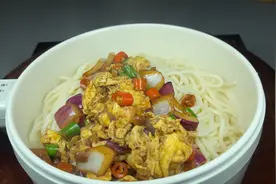 鸡蛋打卤面视频封面