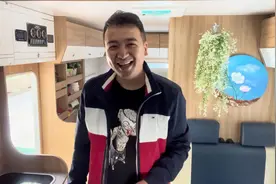 万亿带着阿飚一路北上房车旅行，距离我们的小队伍还有一千多公里视频封面