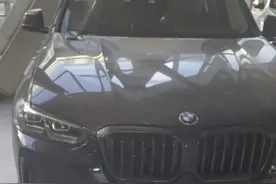 22款 宝马X3 四驱30i 领先 M曜夜 指导价441900 不修 特惠出邯郸视频封面