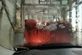 体验加油站赠送的隧道自动洗车，洗的净不？伤车漆吗？时间快不？视频封面
