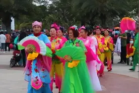海南东方市居民娱乐文化缩影视频封面