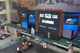 中国首位F1车手周冠宇再夺冠 本赛季4次让国歌奏响视频封面