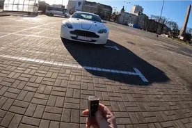试驾2011年的阿斯顿马丁V8 Vantage（4.7L+7挡手自一体）第一视角视频封面