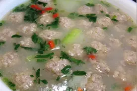 厨师长教你冬瓜丸子汤家常做法，步骤详细，味道鲜香丸子Q弹不碎视频封面