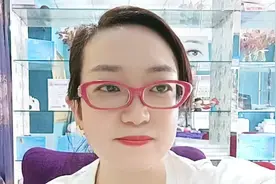 什么样的女人爱聊陌陌呢？空虚寂寞冷的，还有请君入瓮的美女蛇视频封面