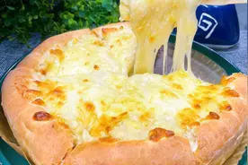 米其林大厨教你披萨的绝密配方，柔软又拉丝，比买的好吃，真香