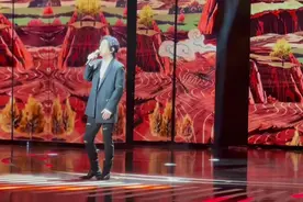 金鸡百花电影节，摇滚歌手郑钧演唱《父的三北》，好听！视频封面