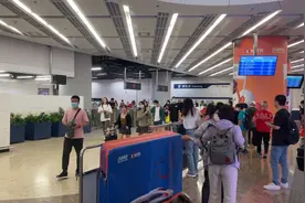 香港西九龍高鐵站到機場快線去香港機場视频封面