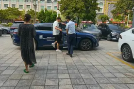 朋友开极氪001去试驾 比亚迪唐DM-P唐EV和汉EV