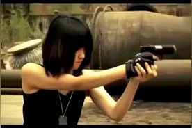 真人版本的cs，美女的激战。视频封面