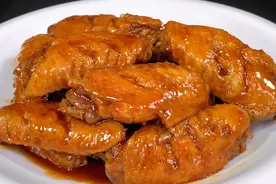 可乐鸡翅的家常做法，多加这两个步骤，味道正宗一点也不输饭店