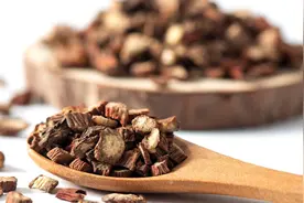 中老年人吃丹参有哪些功效和作用？