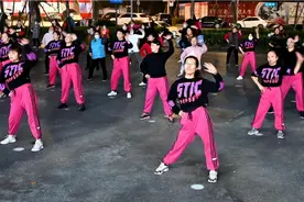 广场舞也年轻化了