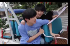 tf家族三代朱志鑫 苏新皓 张极欢乐谷跳楼机片段视频封面