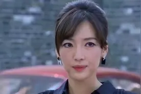 叶一云：性感妩媚，身材与美貌并存视频封面