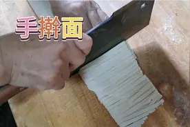 河南地道“手擀面”老妈分享30年经验，筋道爽滑，不坨不粘，绝了视频封面