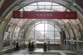 西安地铁恢复运营，真实情况如何？瞧一瞧！视频封面