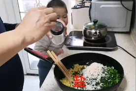 好吃不过饺子，意思是说任何好吃的都比不过饺子好吃。