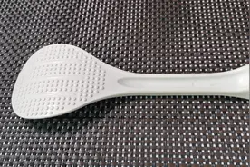 才知道，饭勺上的小颗粒用处这么大，太实用了