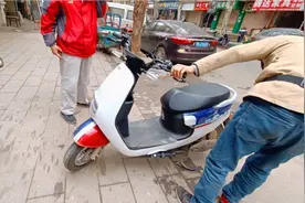 刚买没多久绿源电动车就出问题了，网上买的究竟真的跟实体有区别