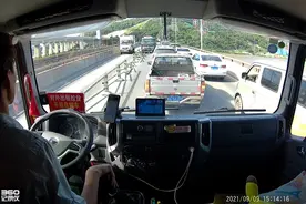 车坏了可以修，生命就一次，这兄弟开车走神了还是打瞌睡了，安全