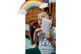 小小吃货一枚，你成功俘获了我的心，爱你，么么哒！！视频封面