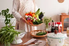 韩国主妇控制体重的素食小菜食谱，一周备菜，8个素食小菜视频封面