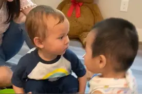 美国宝宝和中国宝宝的区别竟然这么大视频封面