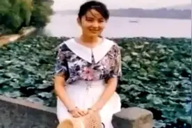 翟曼霞出生于人民家庭，就是人民的女儿，为人民服务，也就是为曼视频封面