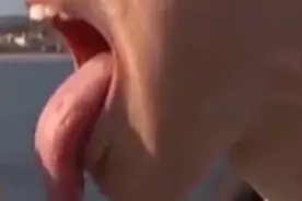 舌头这么长到底是好还是坏呢？视频封面