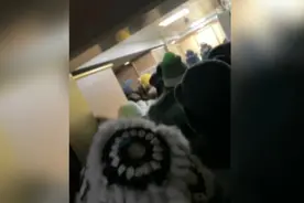 零下20多度爬泰山，一群人在厕所挤一宿，再也不来了，羡慕宅家的视频封面