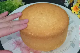 用3个鸡蛋就能做6寸酸奶蛋糕，步骤简单详细，松软细腻好吃不塌陷视频封面