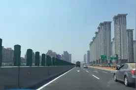 神都-洛阳。这几年让李亚书记带出来的成绩 处处是高架视频封面