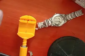 手表表链过长怎么办？今天自己动手拆卸，很好学，一学就会。