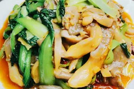 原来饭店的蘑菇炒青菜是这样做，大厨教正确做法，清淡营养又美味视频封面
