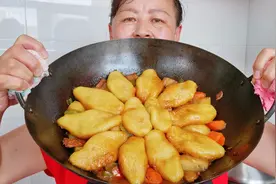 山西特色美食焖糕窝窝，黄糕最好吃的做法，主食和菜一锅出，真香